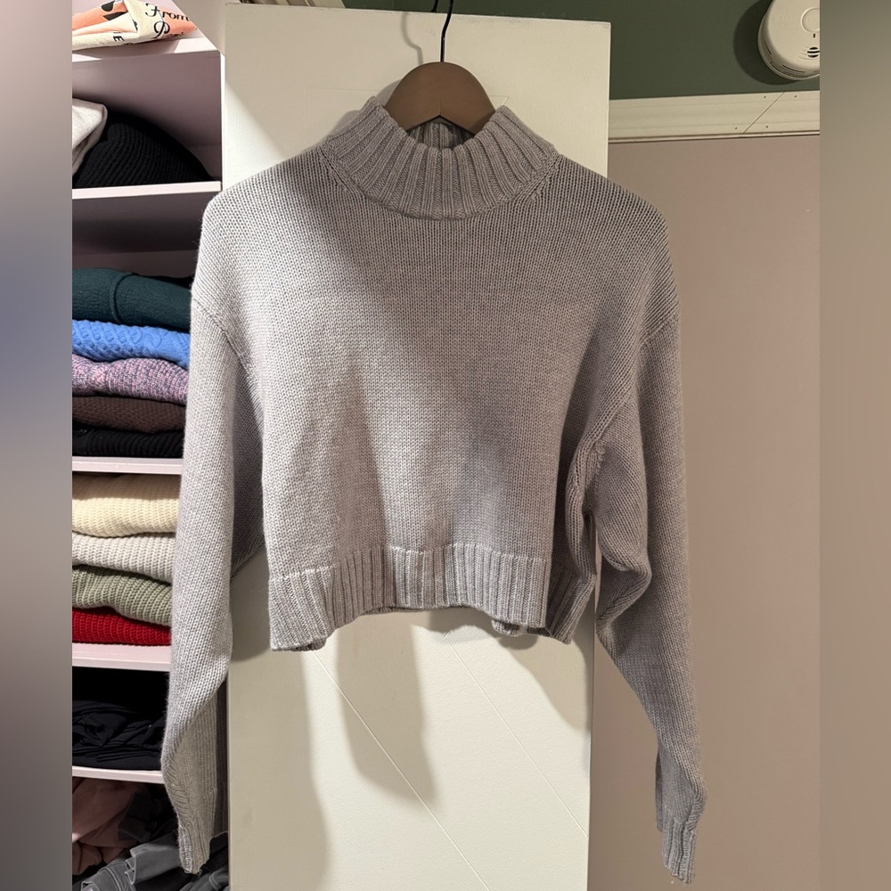 Aritzia Wilfred Free Harper Sweater